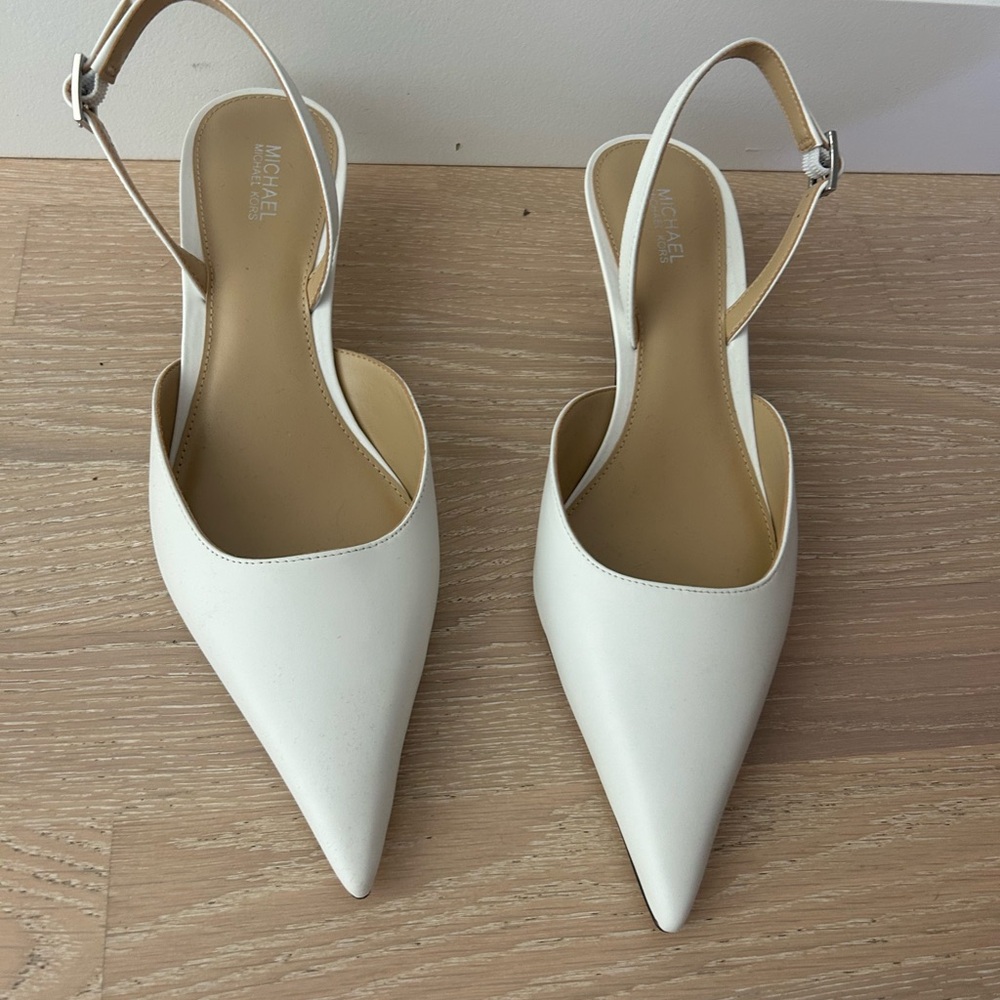 MICHAEL Michael Kors White Pointed Slingback Heels - Picture 2 of 4